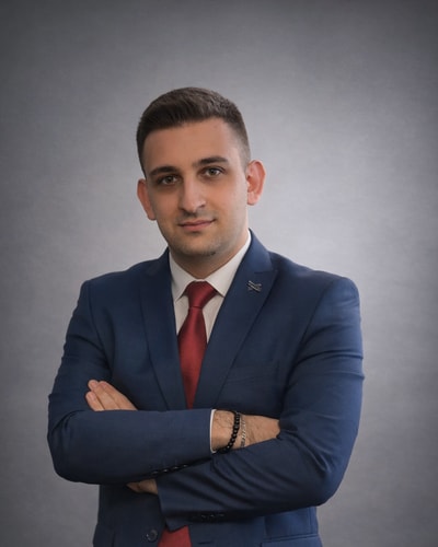 DENIZ GOKBERK EKINLI